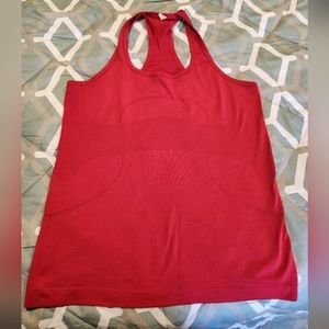 Lululemon swiftly tech